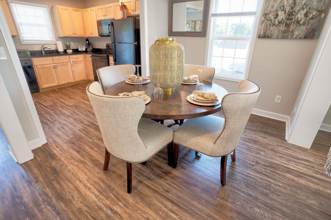 Kannapolis Elegant Townhouse - Pet Friendly Экстерьер фото