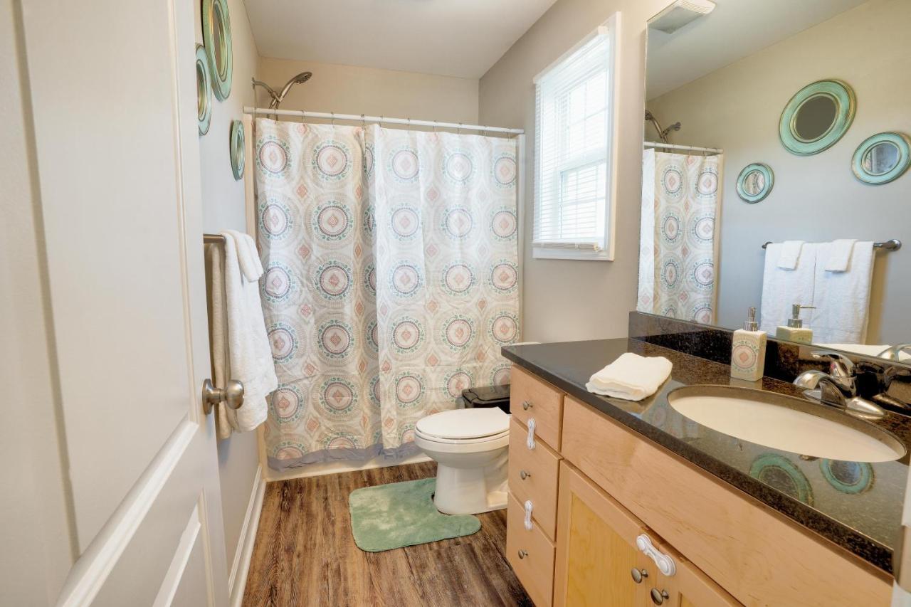 Kannapolis Elegant Townhouse - Pet Friendly Экстерьер фото