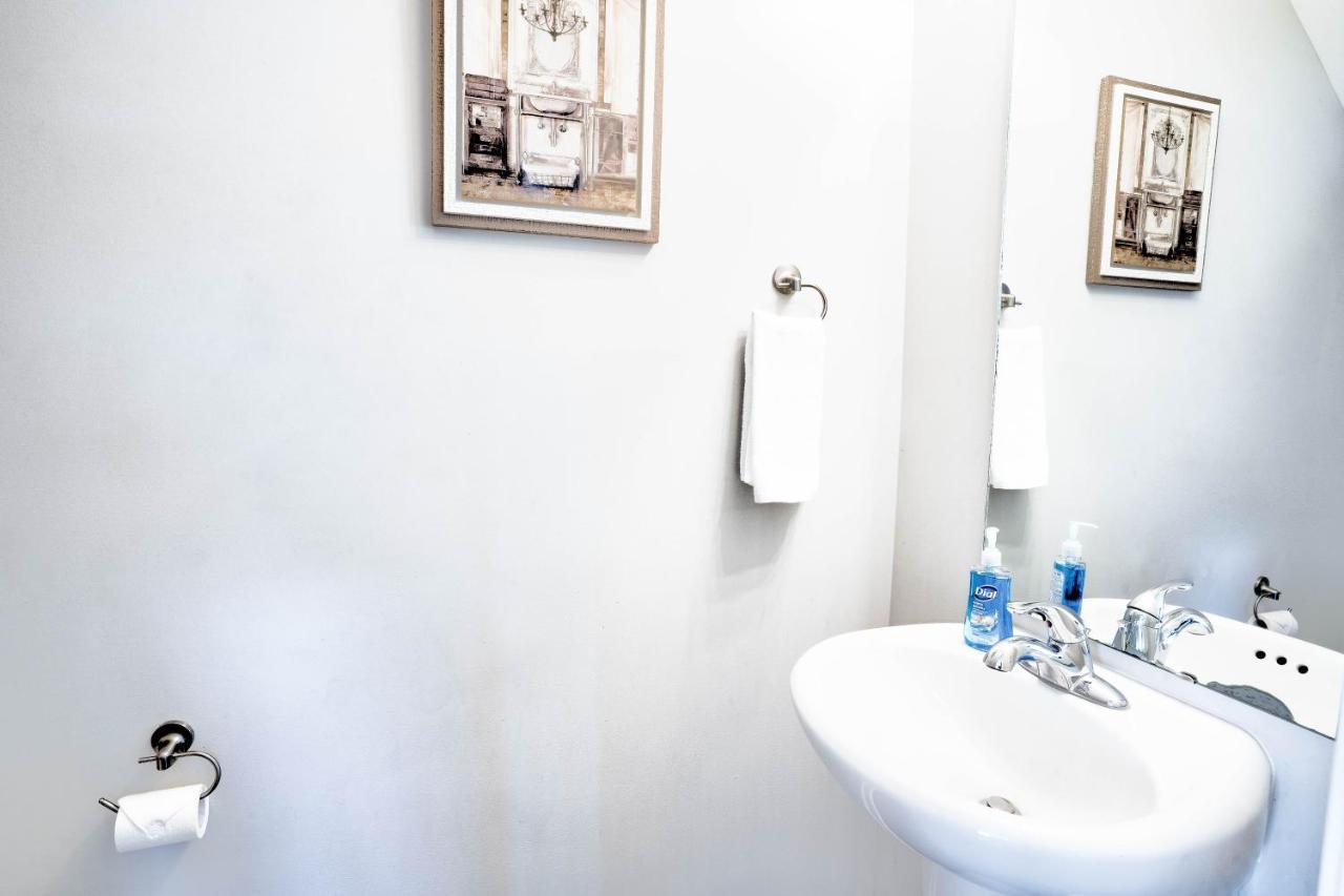 Kannapolis Elegant Townhouse - Pet Friendly Экстерьер фото