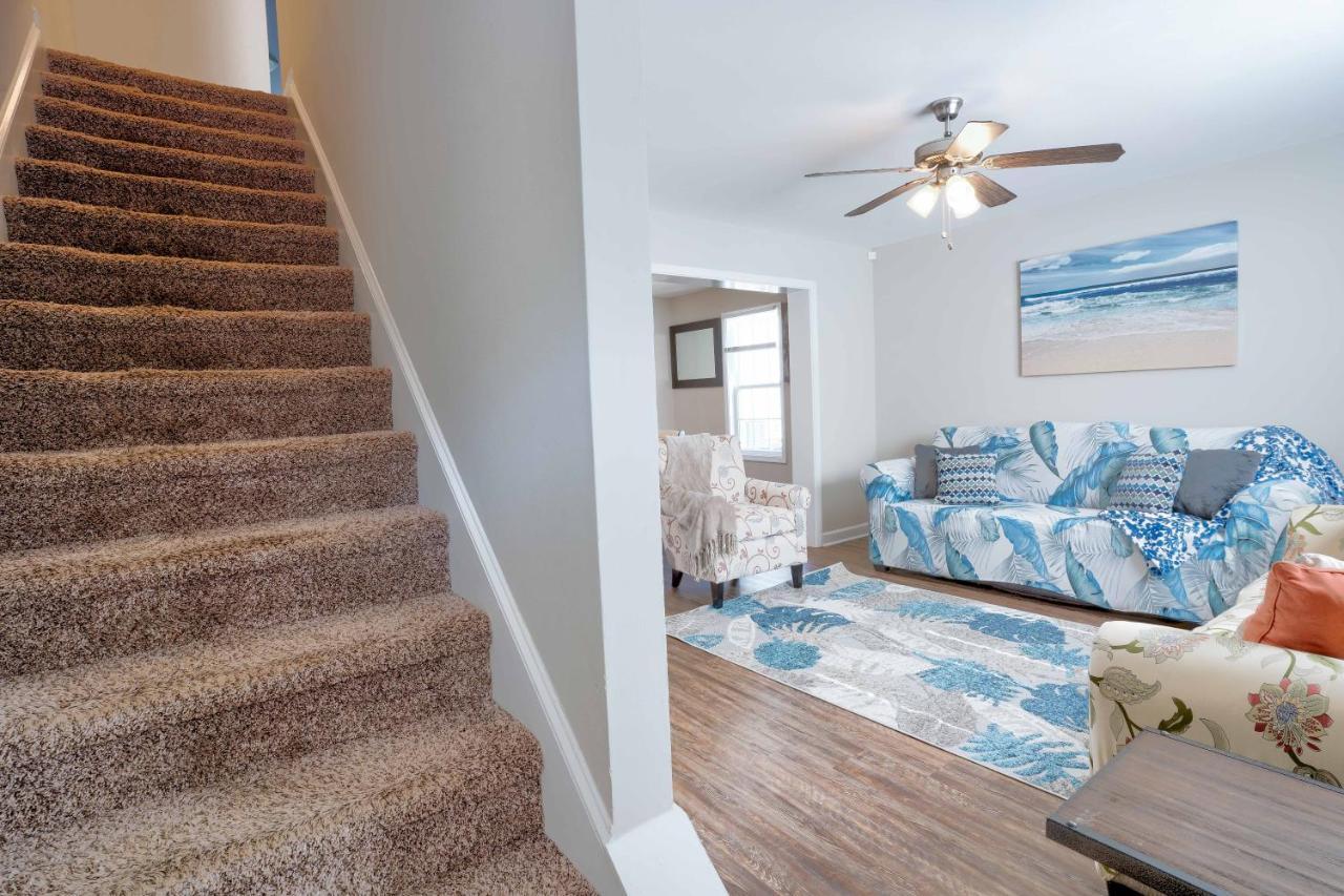 Kannapolis Elegant Townhouse - Pet Friendly Экстерьер фото