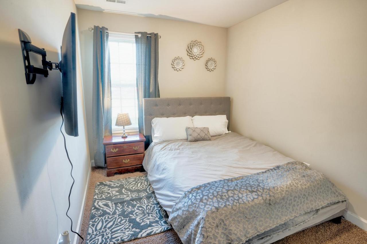 Kannapolis Elegant Townhouse - Pet Friendly Экстерьер фото